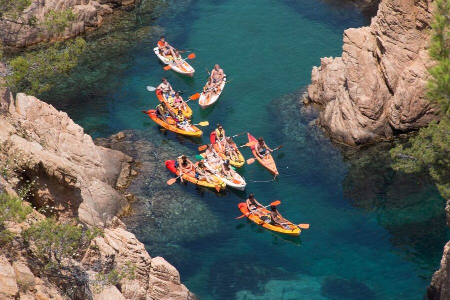 Barcelona: Costa Brava Kayak, Snorkel & Cliff Jump & Lunch - Meeting in Barcelona and riding north