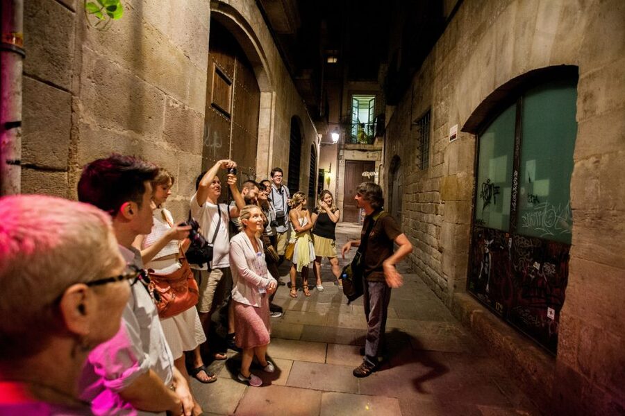 Barcelona: Dark History Night Walking Tour - Legends, props, and a portable projector