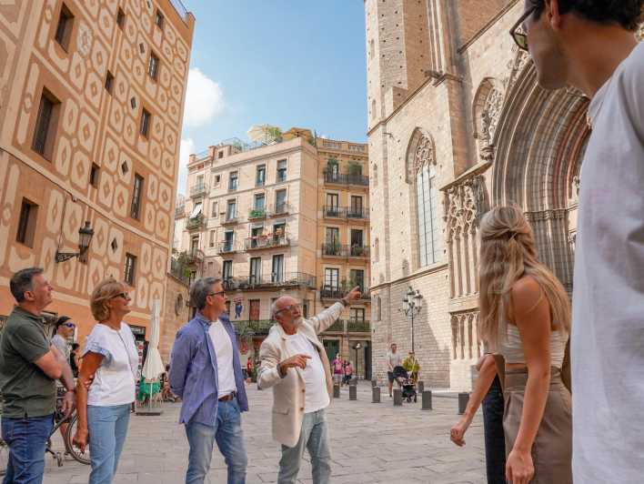 Barcelona: El Born and Gothic Quarter Wine & Tapas Bar Tour - Starting in the Gothic Quarter