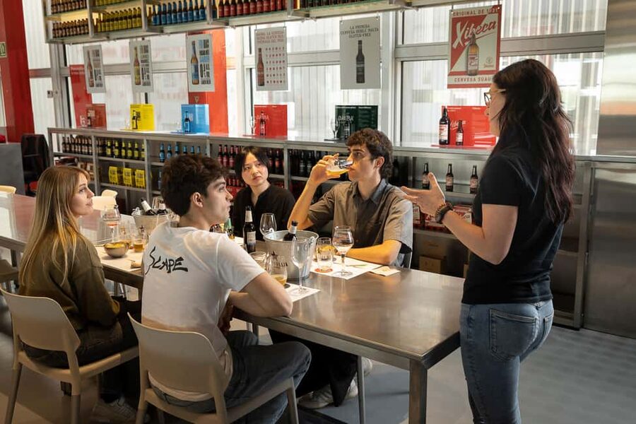 Barcelona: Estrella Damm Brewery Guided Tour with Tasting - The packaging plant and the tour’s main limitation