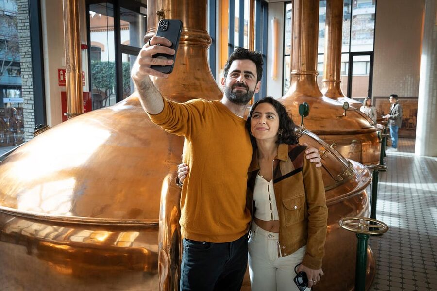 Barcelona: Estrella Damm Old Brewery Tour with Tasting - Key points to know before you book