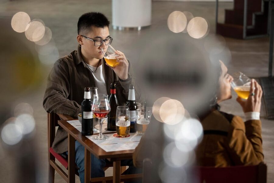 Barcelona: Estrella Damm Old Brewery Tour with Tasting - Is the bottle service a missed opportunity?