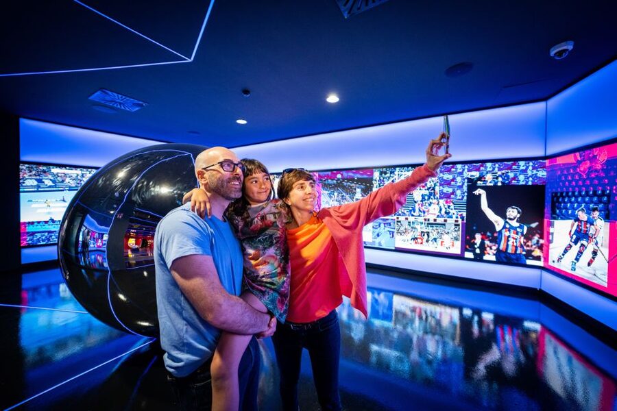 Barcelona: FC Barcelona Museum "Barça Immersive Tour" Ticket - Key points at a glance