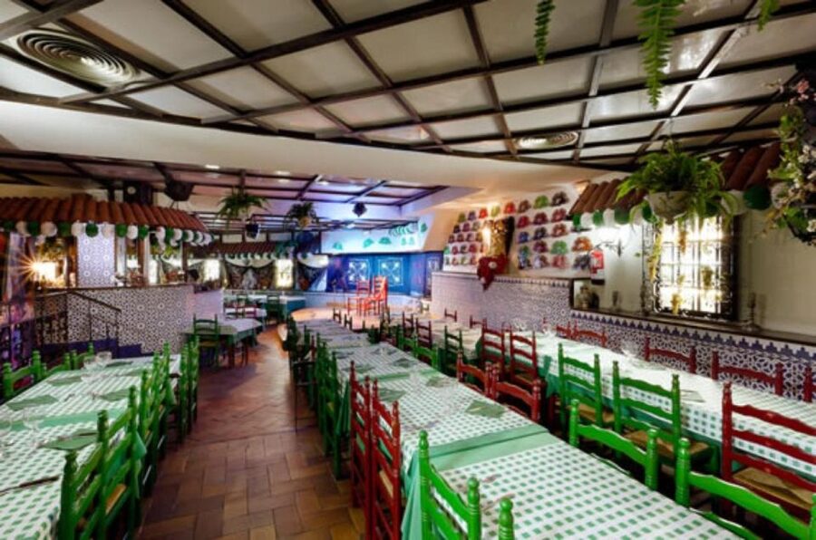 Barcelona: Flamenco at El Patio Andaluz with Optional Dinner - The good and the not-so-good in one evening