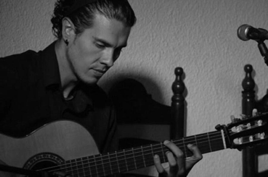 Barcelona: Flamenco at El Patio Andaluz with Optional Dinner - Should you book El Patio Andaluz?