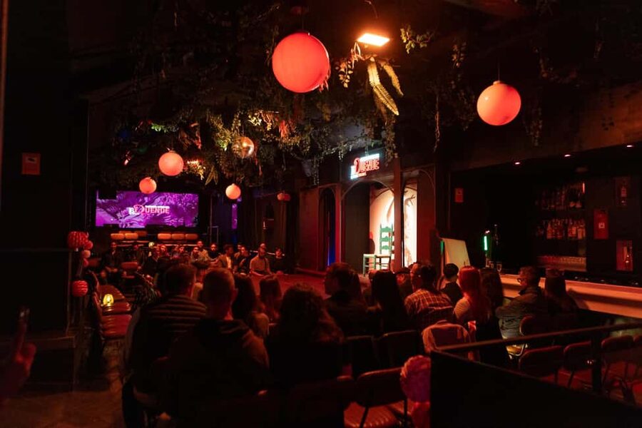 Barcelona: Flamenco Show with Drink at La Rambla - Who should book this flamenco performance?