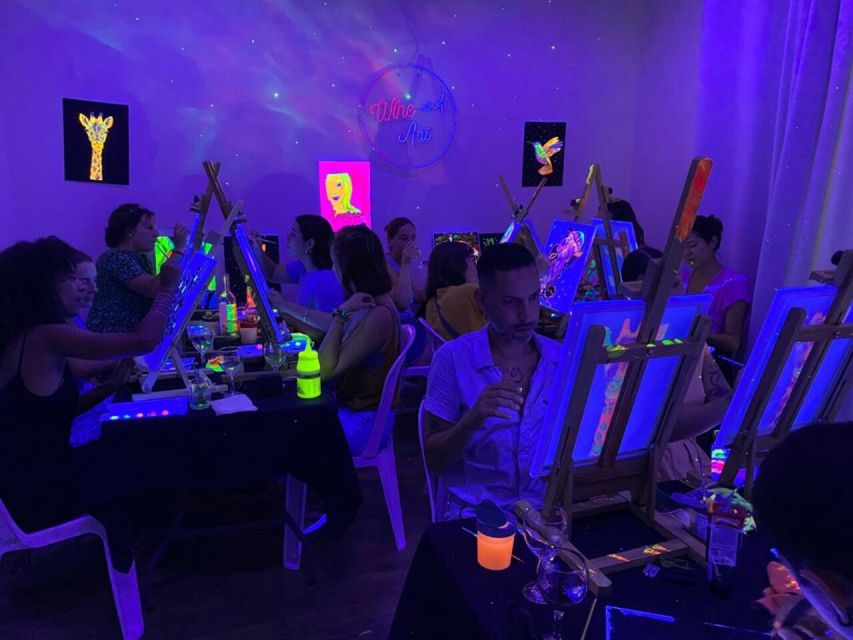 Barcelona: Fluorescent Paint and Wine Workshop - The instructors make or break the evening