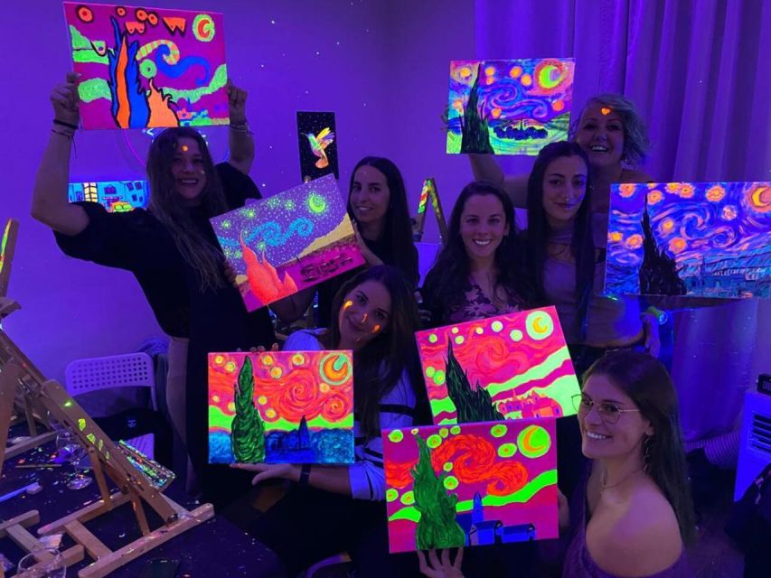 Barcelona: Fluorescent Paint and Wine Workshop - Why the fluorescent paint matters