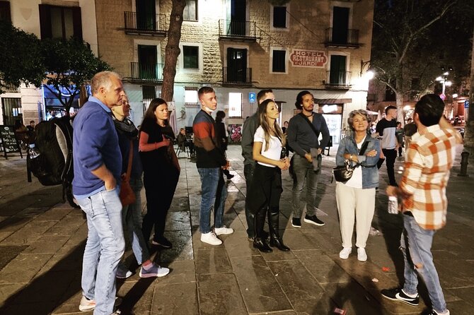 Barcelona Ghosts & Legends Tour - Ewan, Lila, and the guide’s role