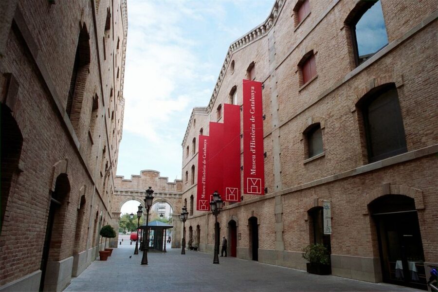 Barcelona: Go City All-Inclusive Pass with 45+ Attractions - Museums, views, and indoor options for rainy days