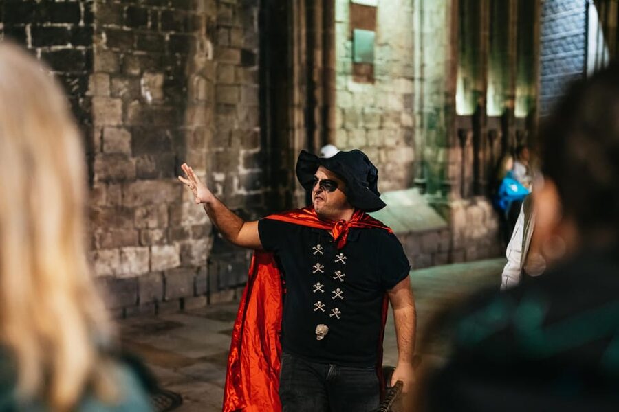Barcelona: Gothic Quarter Ghosts and Legends Walking Tour - Murder, politics, and the macabre