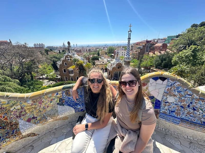 Barcelona: Gothic Quarter, Sagrada Familia & Park Güell Tour - A full Barcelona day in six and a half hours