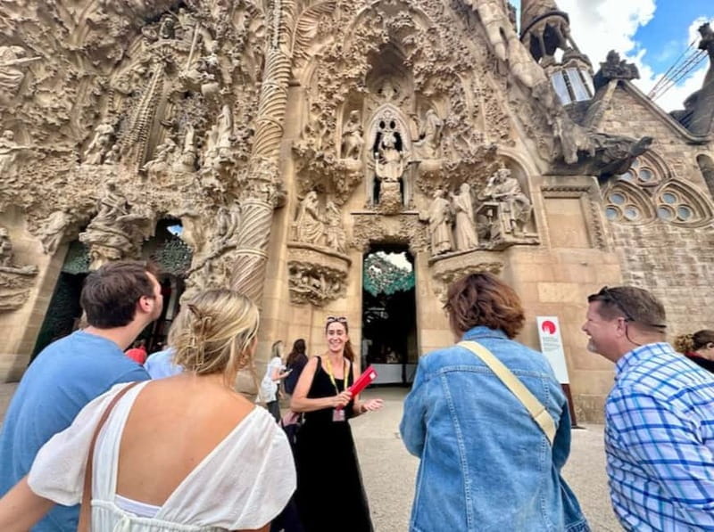 Barcelona: Gothic Quarter, Sagrada Familia & Park Güell Tour - Passing Gaudí’s city before Park Güell