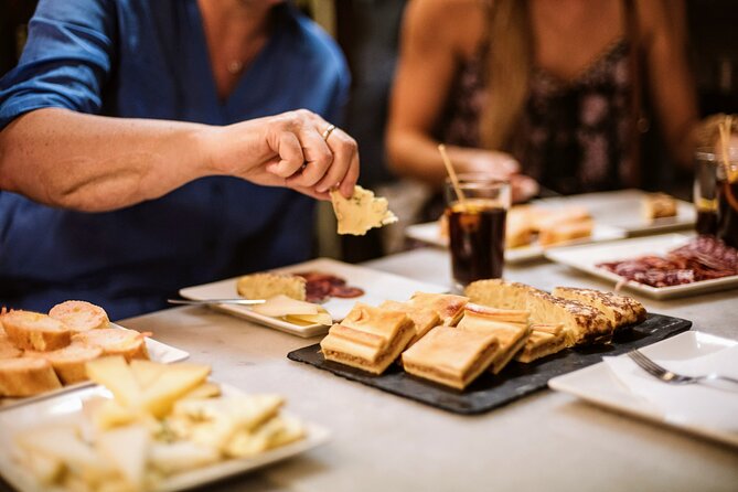 Barcelona Gothic Quarter Tapas & Taverns Food & Wine Tour - Starting near Placeta del Pi