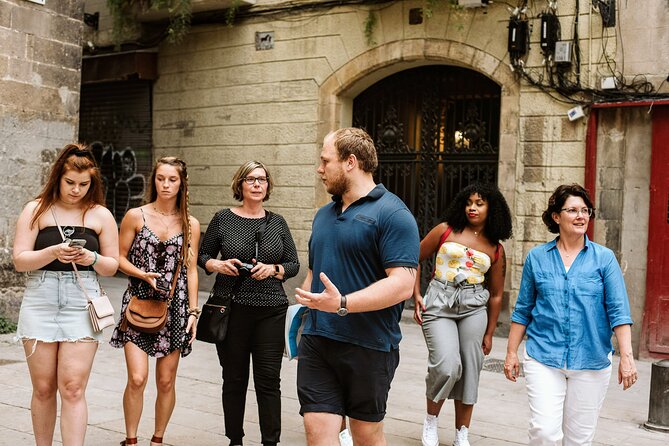 Barcelona Gothic Quarter Tapas & Taverns Food & Wine Tour - The guides make the difference