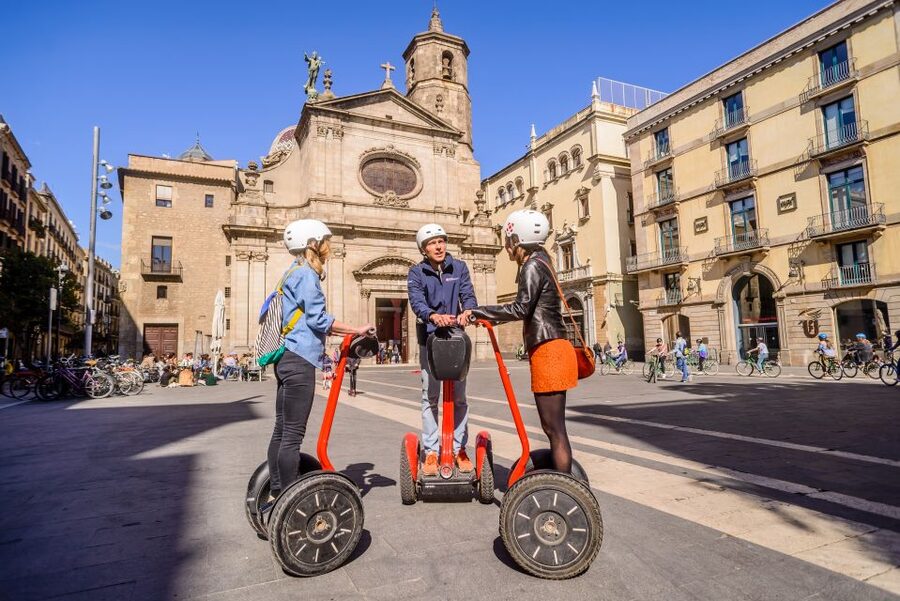 Barcelona Grand 2-Hour Segway Tour - Ciutadella Park, the Monumental Fountain, and Parliament