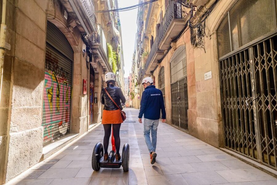 Barcelona Grand 2-Hour Segway Tour - Barceloneta: pleasant views, limited time