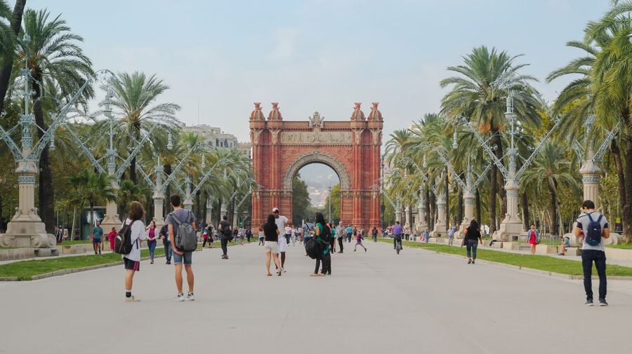 Barcelona: Guided Bike or E-Bike City Tour - Sagrada Família and the Eixample streets