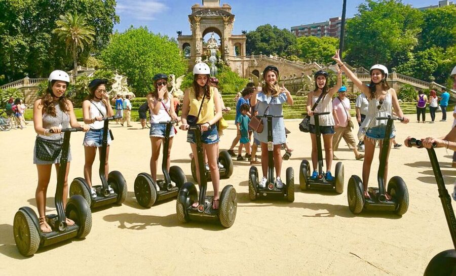 Barcelona: Guided Segway Tour - Arc de Triomf and Parc de la Ciutadella slow the pace