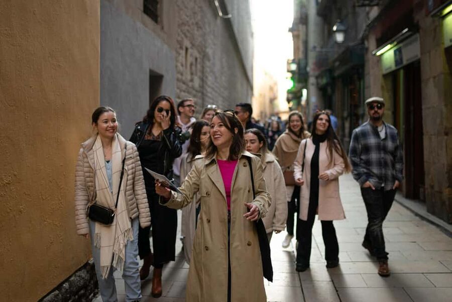 Barcelona: Guided Walking Tour - La Casa de l’Ardiaca and the city’s quieter corners