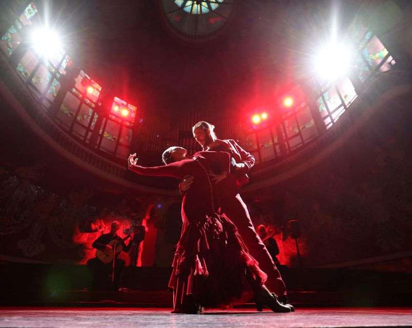 Barcelona: Guitar Trio & Dance @ Palau de la Música - Who will enjoy this performance most?