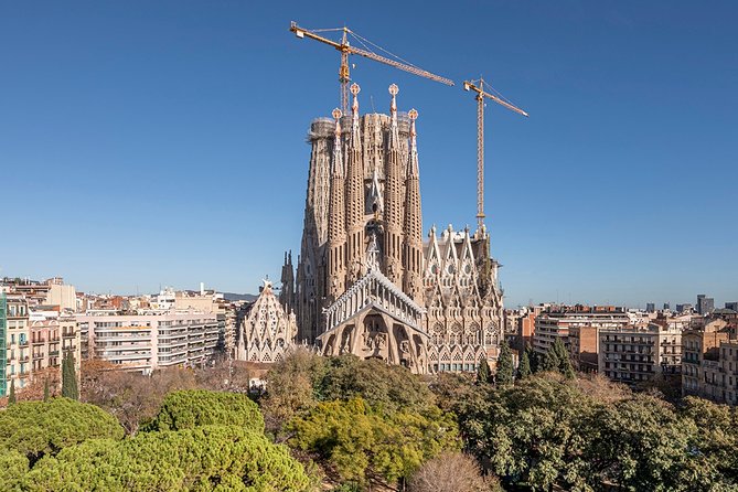 Barcelona Half-Day Sightseeing Private Tour - How much value do you get for $394.25?