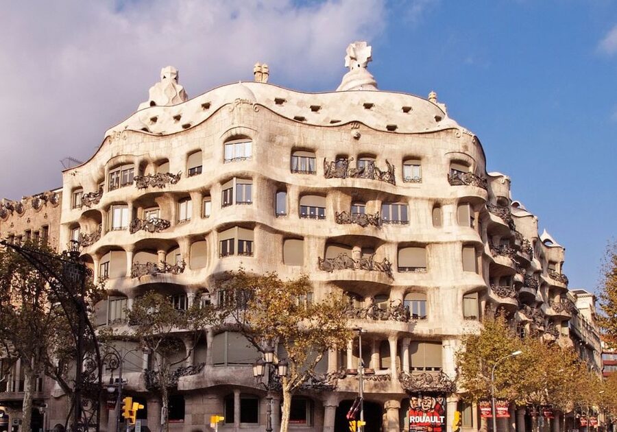 Barcelona: Helicopter Flight, Boat Ride, and Walking Tour - Seeing the port from the water