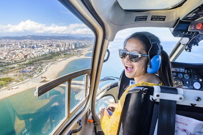Barcelona Helicopter, Sailboat & Old Town Private Walking Tour - Plaza de Catalunya and the walk toward the old city