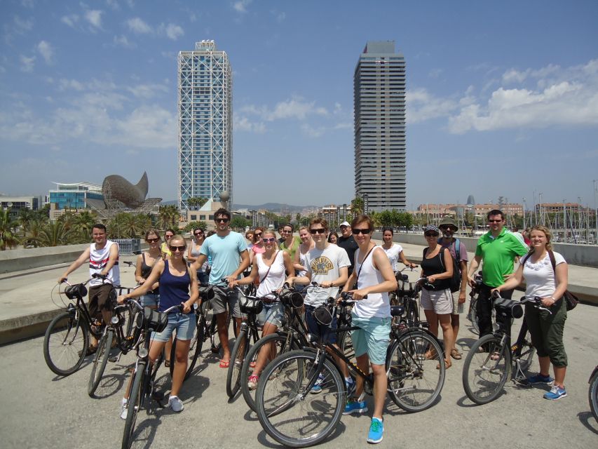 Barcelona Highlights Bike Tour: Cycle along the beach! - El Gat de Botero and contemporary Barcelona