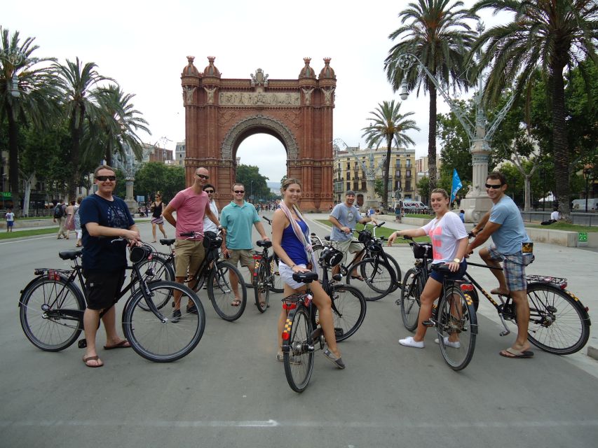 Barcelona Highlights Bike Tour: Cycle along the beach! - What the guides add to the ride