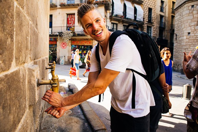 Barcelona Highlights & Hidden Gems Private Tour - A private start in Barcelona’s old city