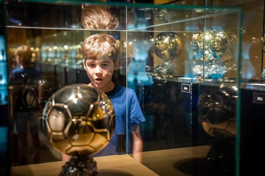 Barcelona Hop-On Hop-Off Bus and FC Barcelona Immersive Tour - Key points at a glance