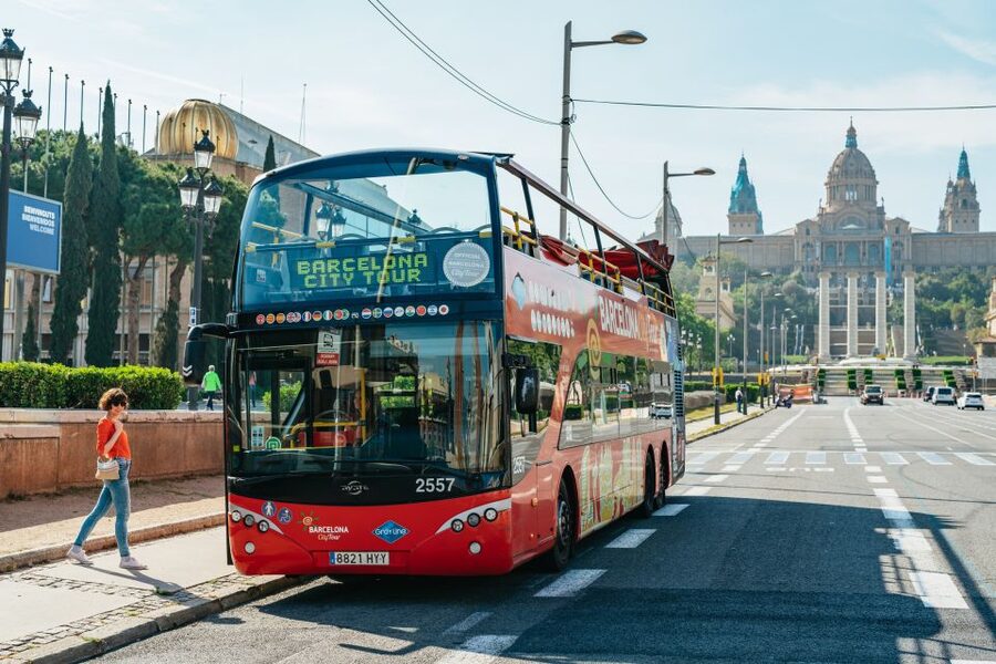 Barcelona Hop-On Hop-Off Bus and FC Barcelona Immersive Tour - Comfort, weather, and accessibility