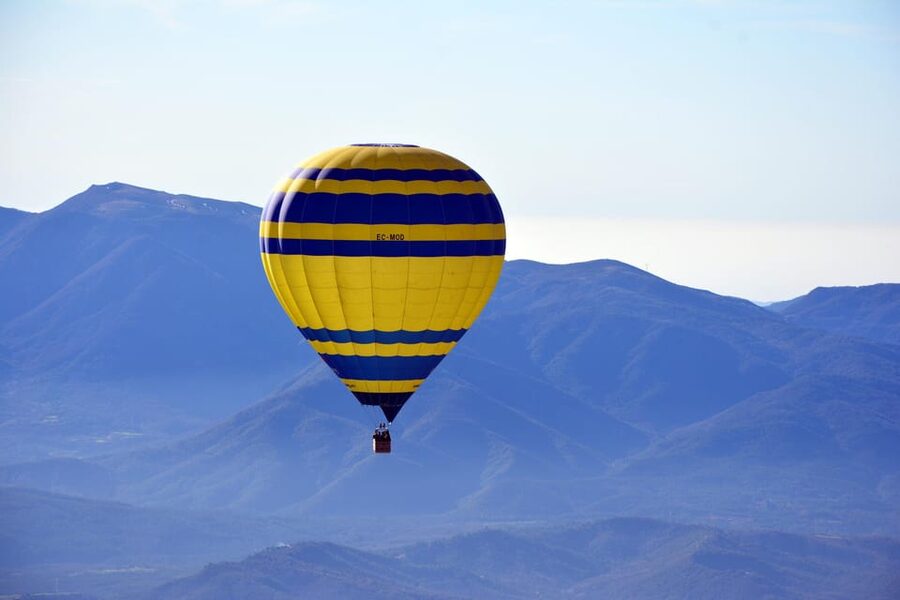 Barcelona: Hot Air Balloon Ride with Optional Transportation - What 75 minutes in the air really feels like