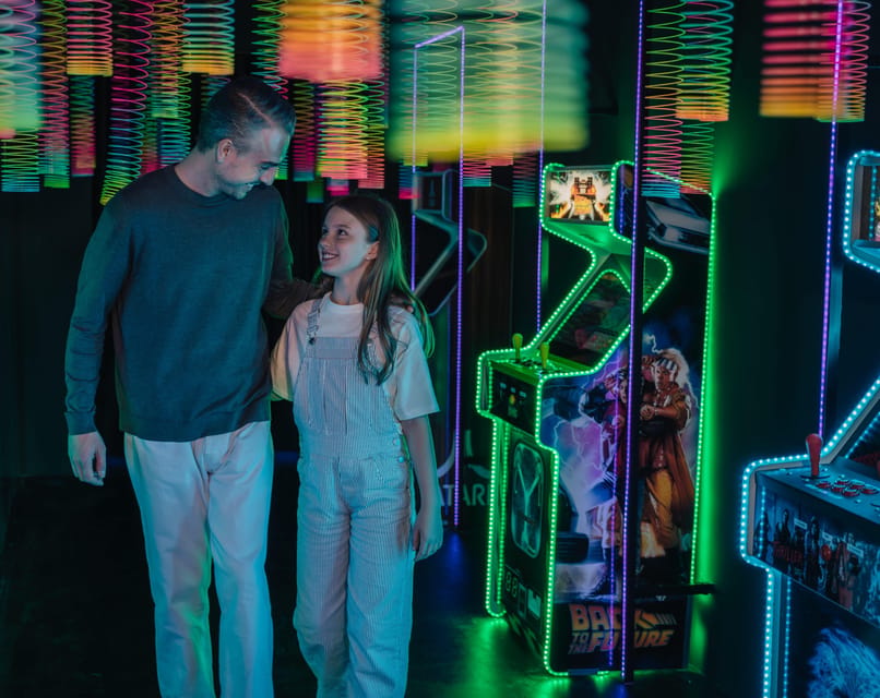 Barcelona: Interactive Art Installation by IKONO - Languages and Staff Help