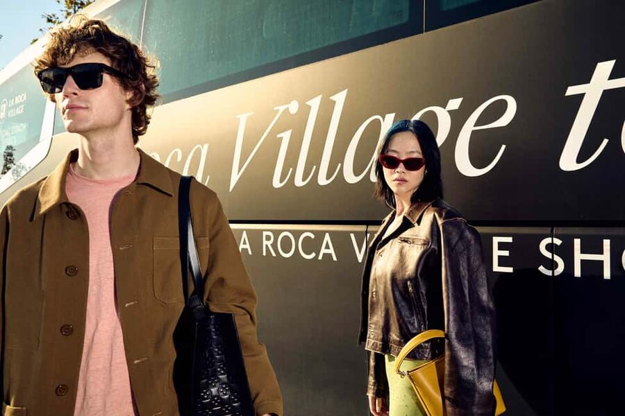 Barcelona: La Roca Village Shopping Express® Day Trip - Hands-free shopping and the practical details