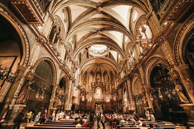 Barcelona: Montserrat and Winery Tour with Tapas or Lunch - Key points to know before booking