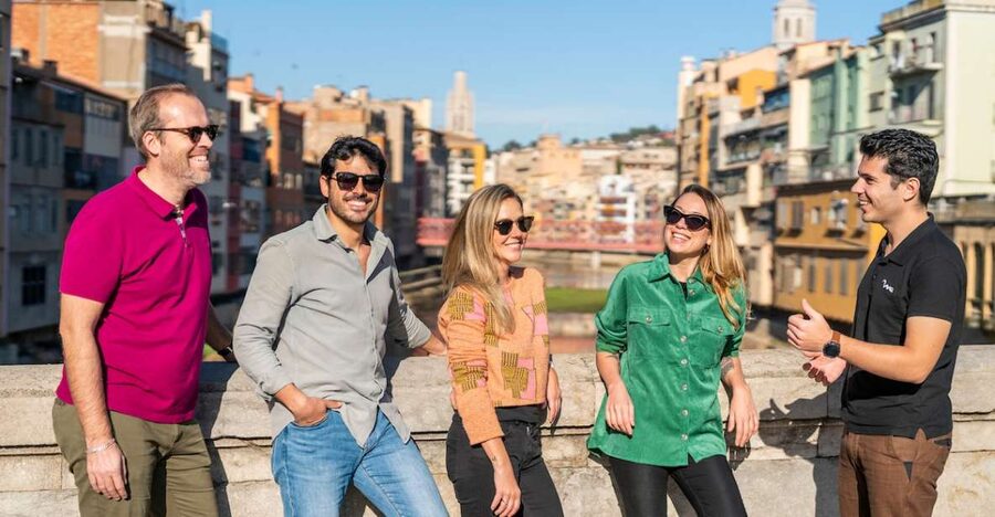 Barcelona: Montserrat, Girona & Costa Brava Guided Day Trip - Girona: medieval streets with a modern pulse