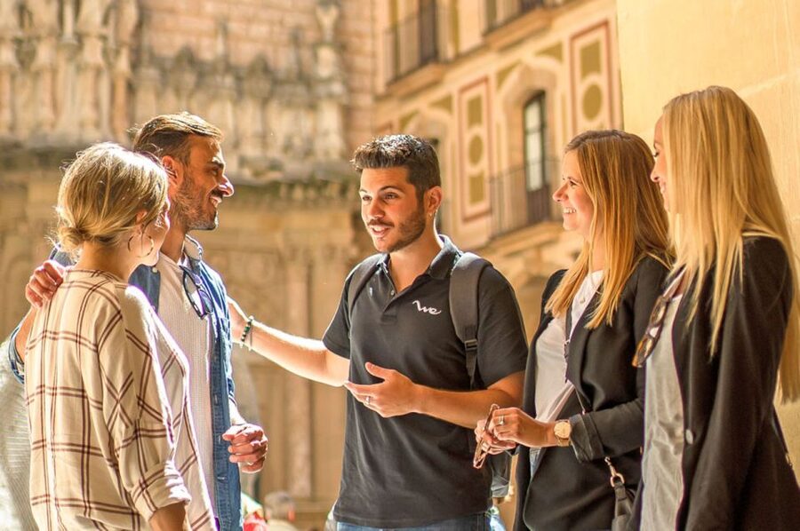 Barcelona: Montserrat, Girona & Costa Brava Guided Day Trip - Tossa de Mar: a short Costa Brava finale