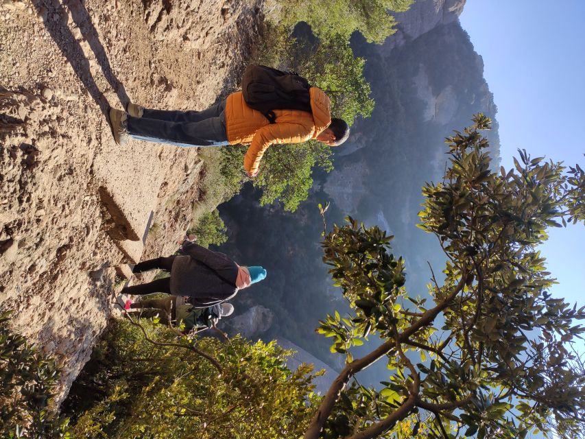 Barcelona: Montserrat Monastery & Hiking Off the Beaten Path - The essential points at a glance