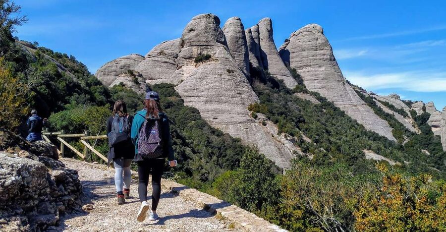 Barcelona: Montserrat Monastery & Hiking Off the Beaten Path - What to pack for the 6.5-hour day