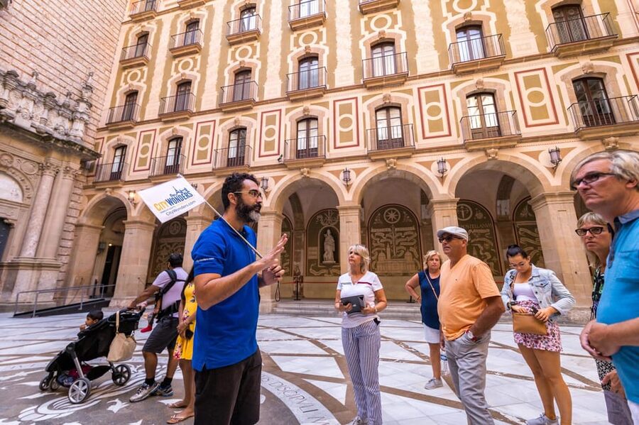 Barcelona: Montserrat Tour with Lunch & Wine Tasting Option - Why Montserrat makes a fine Barcelona side trip