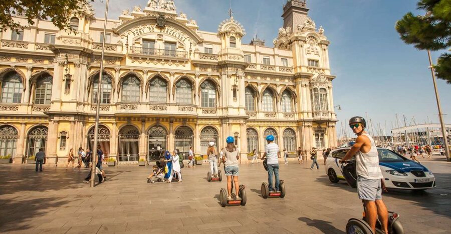 Barcelona: Old Port and Gothic Quarter Guided Segway Tour - Key points to know before you book