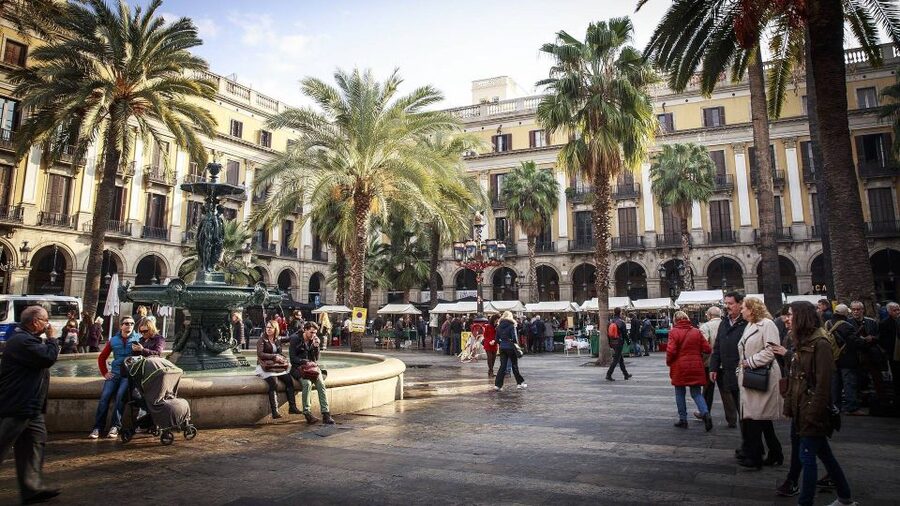 Barcelona: Old Town and Gothic Quarter Walking Tour - Santa Maria del Mar and El Born