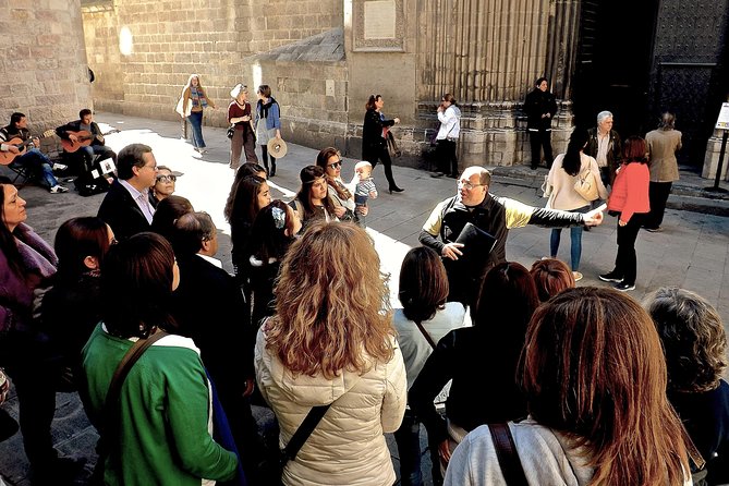 Barcelona Old Town & Gothic Quarter Small Group Tour - Ciutat Vella: Understanding Barcelona’s Old City
