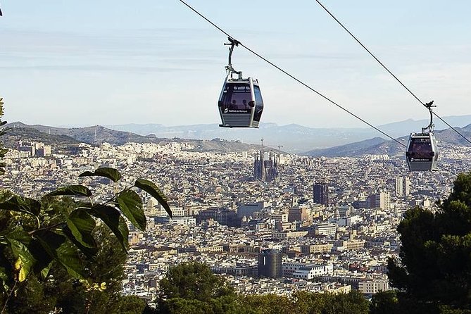 Barcelona: Old Town, Montjuic Castle, Cable Car Small Group Tour - What this Barcelona tour is really trying to do