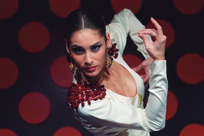 Barcelona Old Town Night Small Group Tour with Tapas & Flamenco - Los Tarantos and the 40-minute flamenco show