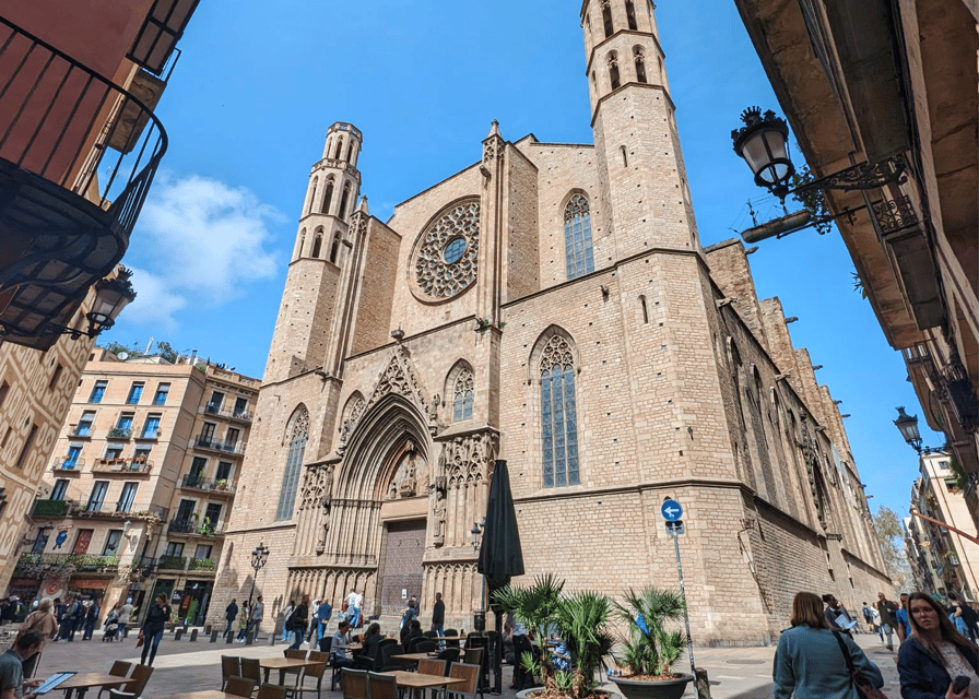 Barcelona: Old Town Private Walking Tour of Past and Present - Why this makes a strong first Barcelona tour