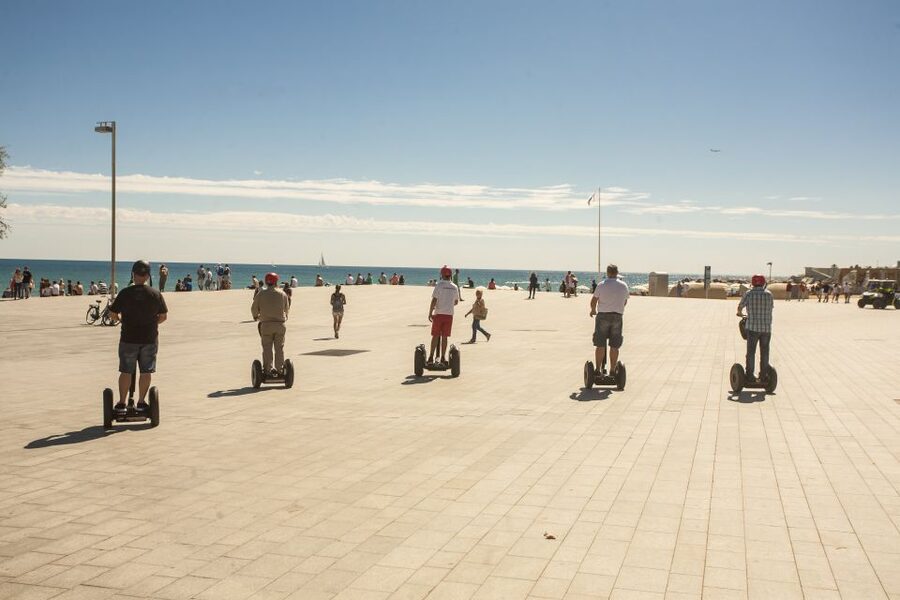 Barcelona: Old Town & Seafront Segway Tour - What the guides add to the ride