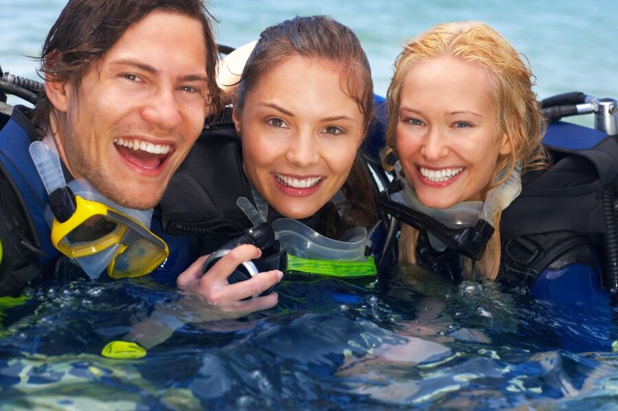 Barcelona: PADI Discover Scuba Diving - What this Barcelona scuba session is really like